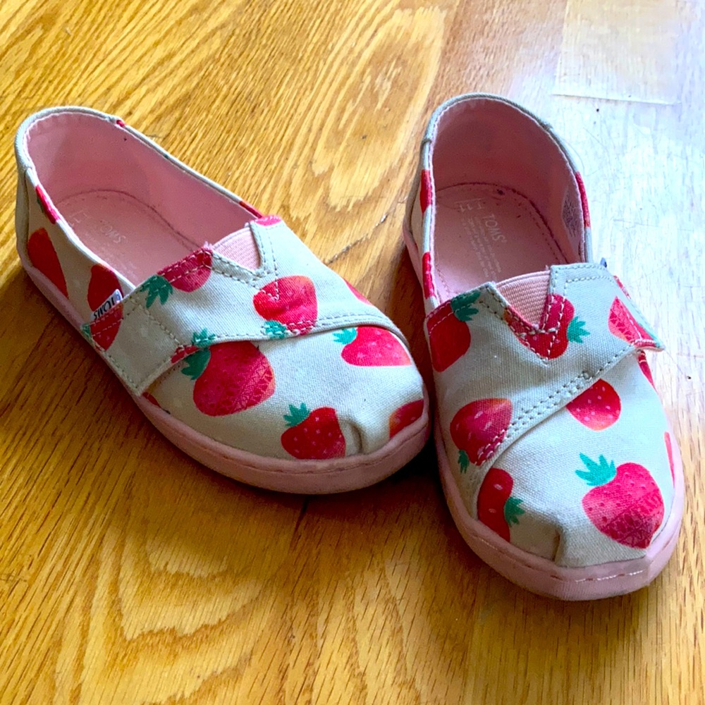 Toms shoes